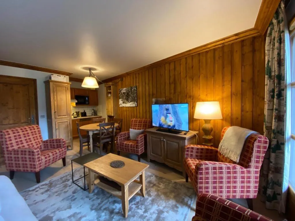 Petite Marmotte Spacieux Studio Pour 4, Skis Aux Pieds, Le Refuge Du Montagnard, Arc 1950 Les Arcs  Apartment